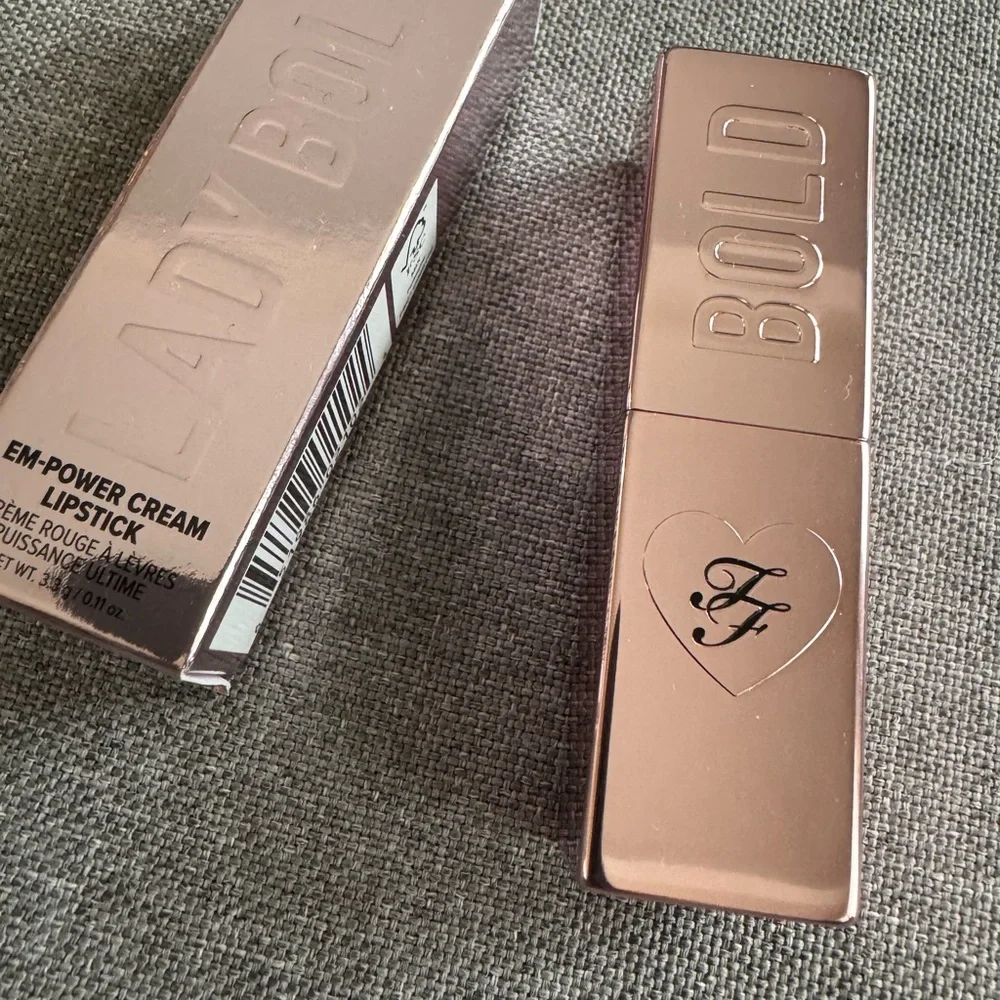 Too Faced Lady Bold Lipstick in dear diary
